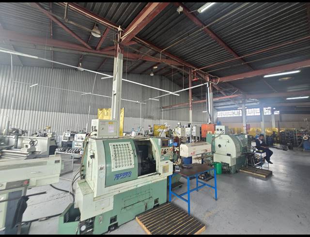 6,687M² WAREHOUSE FOR SALE IN BOKSBURG EAST